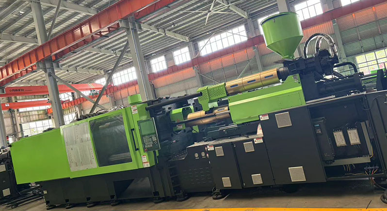 GT Custom High-Speed Injection System shortens the molding cycle for 20L buckets and significantly increases single-line production capacity.